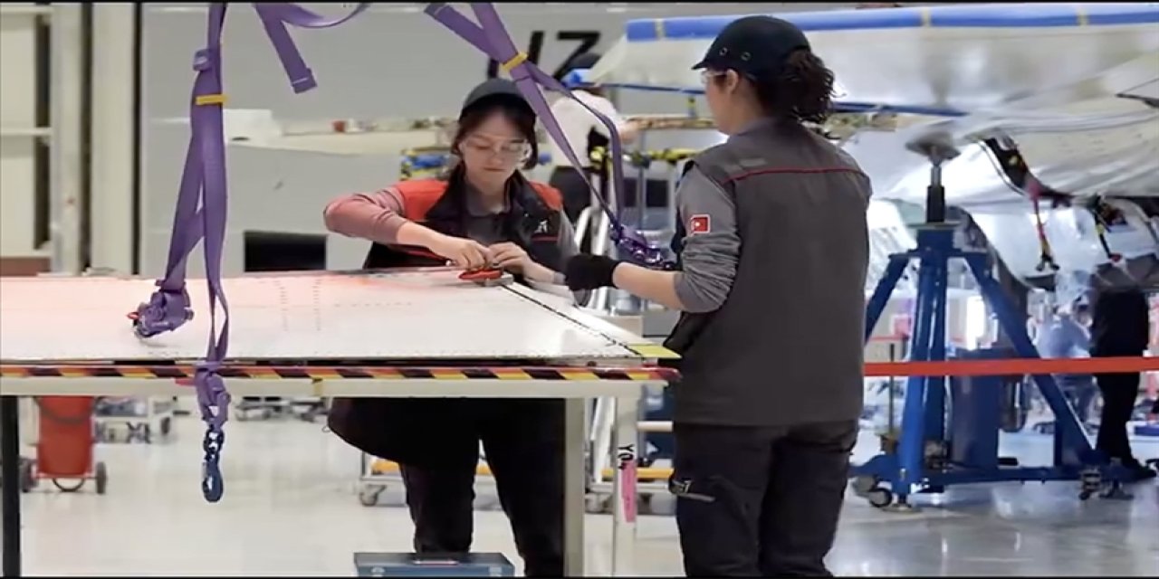 Türk kadınından Milli Muharip Uçak KAAN'a imza