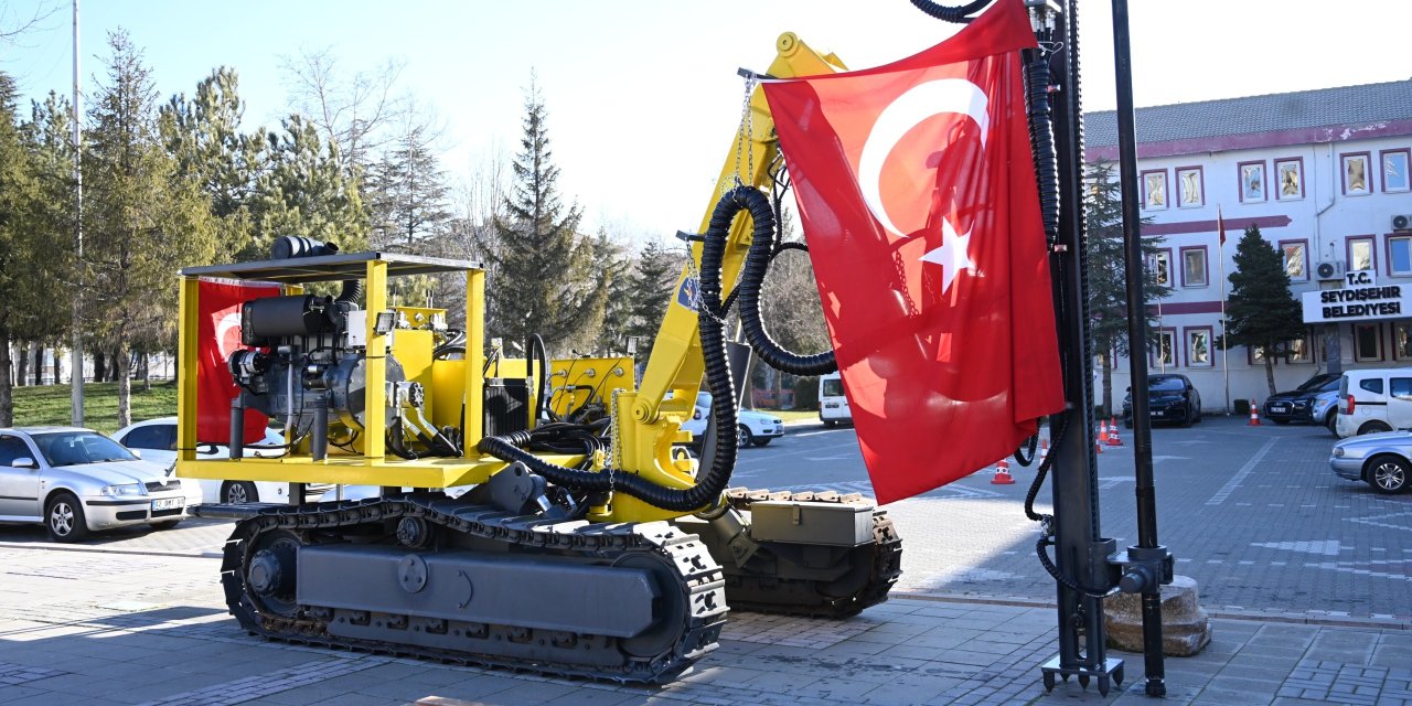 Konya'nın belediyesi 2 iş makinesi aldı