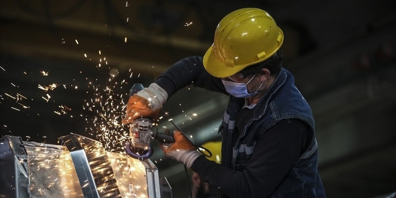 Sanayi üretim endeksi aylık ve yıllık bazda azaldı