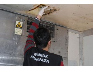 Bulgar Plakalı Tır'da 3 Kilogram Eroin Çıktı