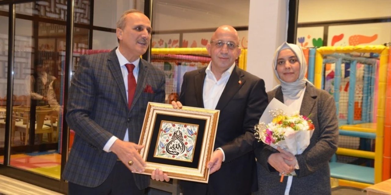 Mekpan Panel'den öğretmenlere iftar