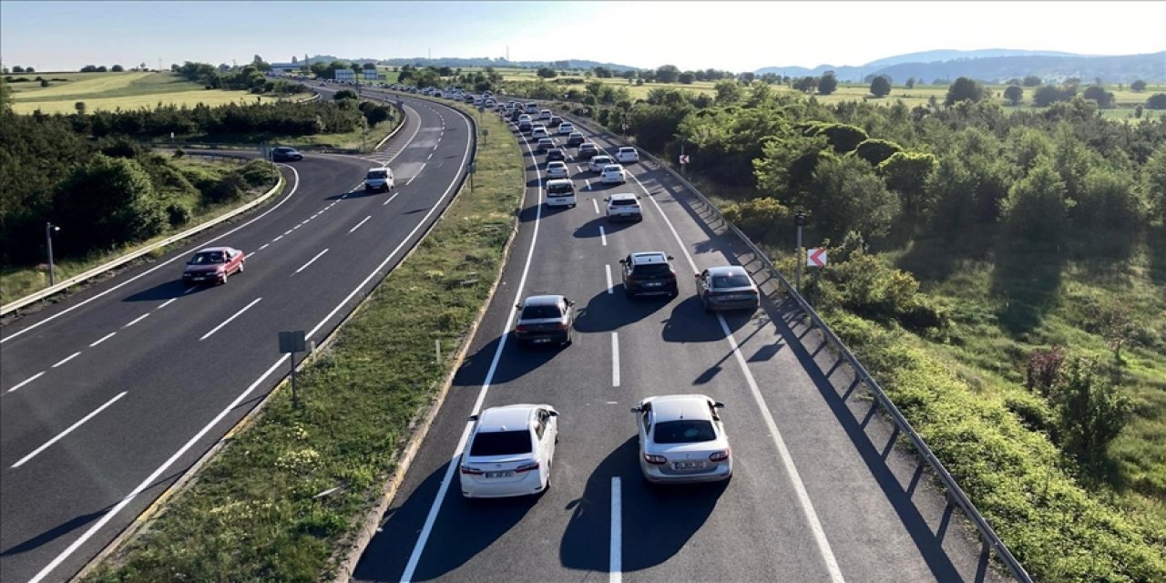 Tatilde yola çıkacak sürücülere hayati uyarılar