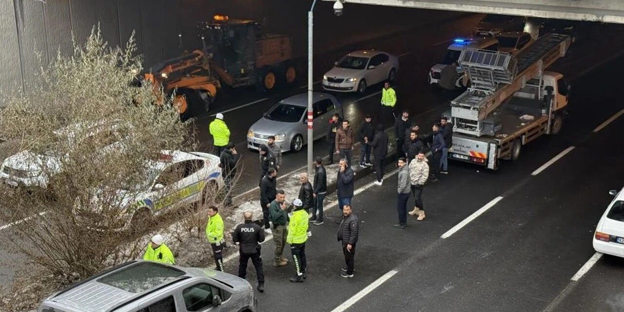 Aracından inerek sürücüye saldırana büyük ceza