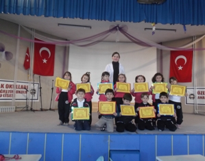 Türmaklı minikler kıyasıya yarıştı