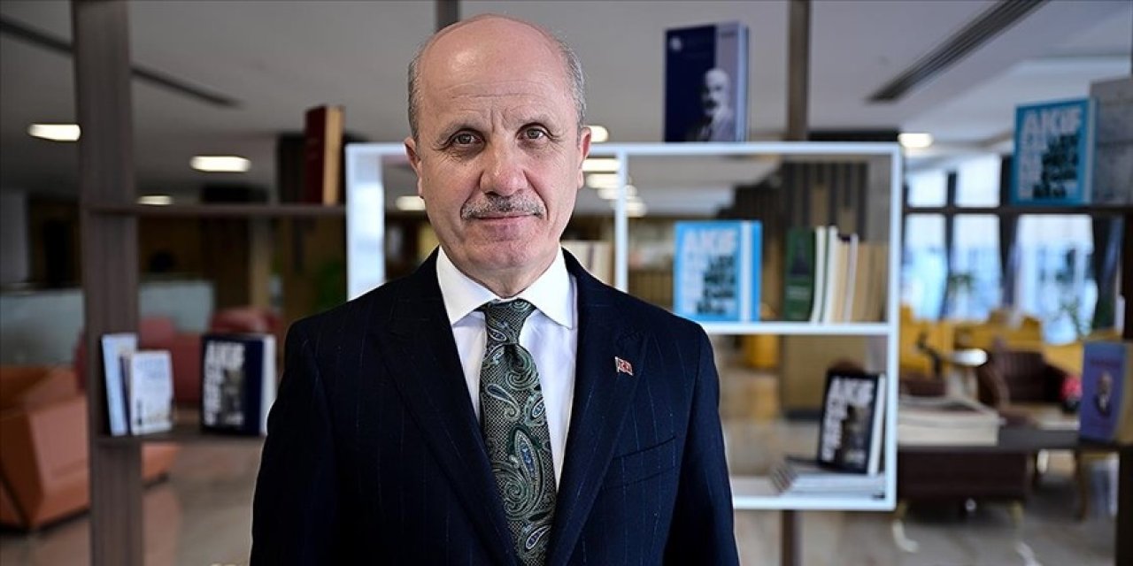 Özvar, üniversitenin 3 yılda bitirilmesini değerlendirdi