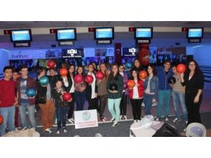 Osmangazili Gençler Bowling İle Stres Attı