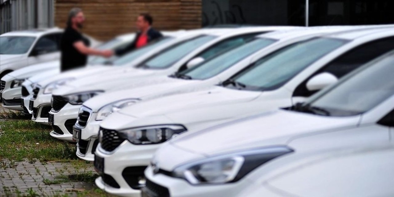 Otomobil ve hafif ticari araç pazarı azaldı
