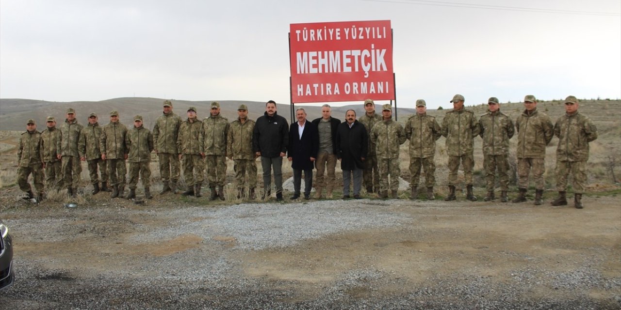 Yunak'ta Mehmetçik hatıra ormanı oluşturuldu