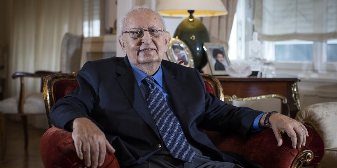 Eski TBMM Başkanı Cindoruk hayatını kaybetti