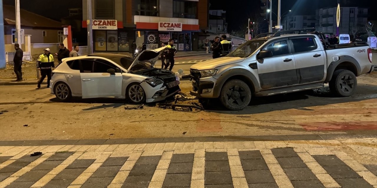 Trafik kazasında 6 kişi yaralandı