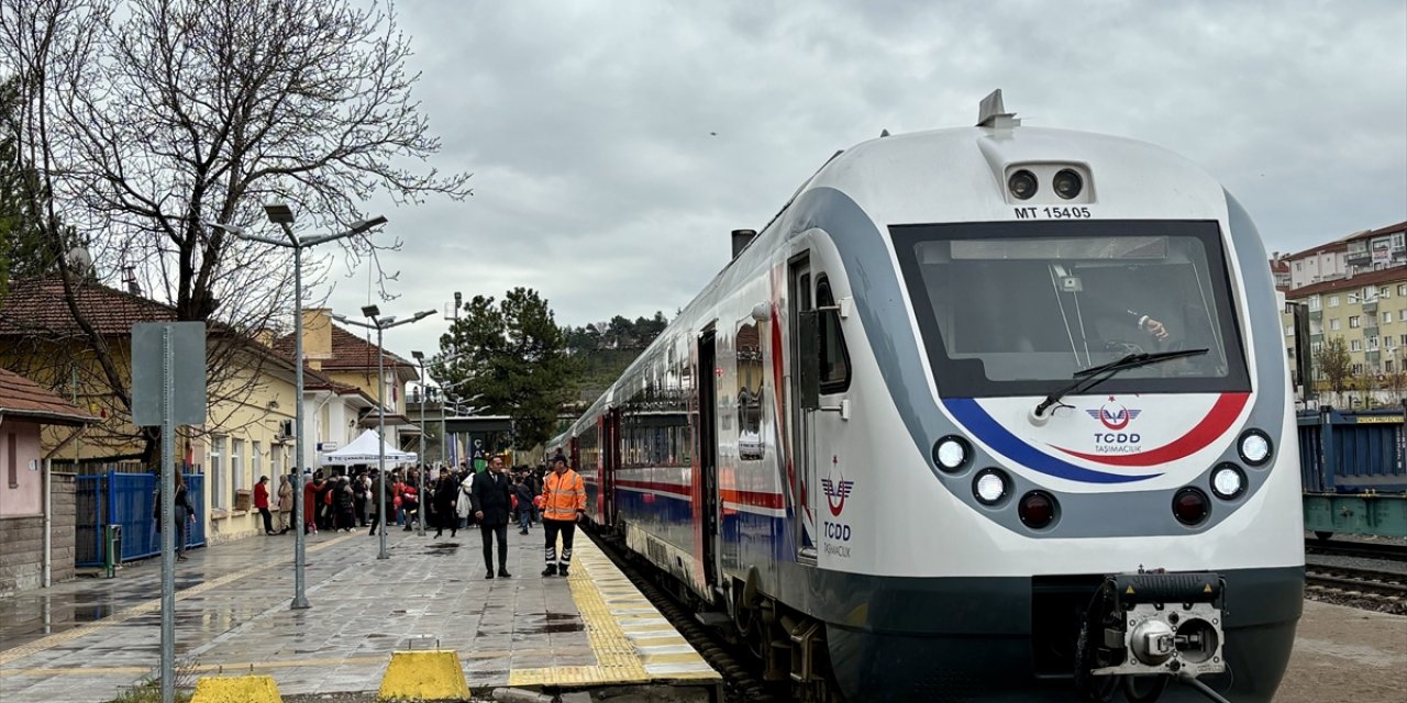Turistik Tuz Ekspresi Ankara'dan yola çıktı