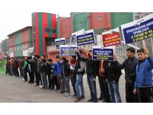 Diyarbakırlılar, Stat Yeri İçin İnsan Zinciri Oluşturdu