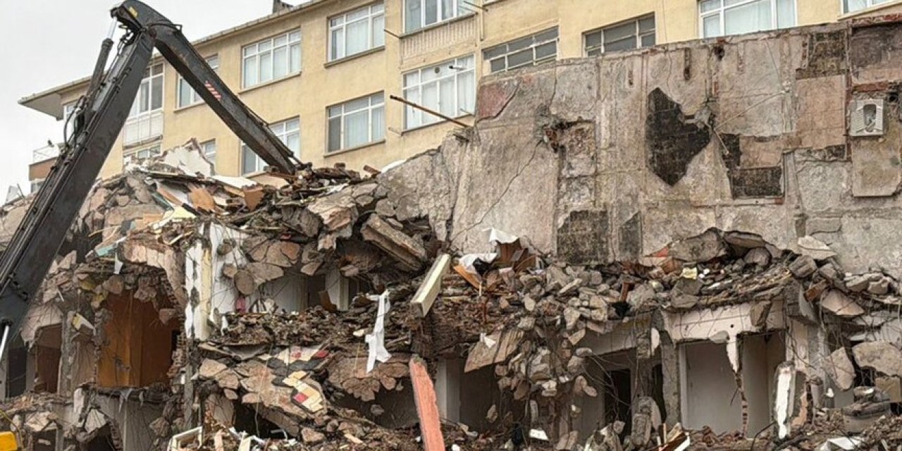 Eski bina yıkımları hastalıklara davetiye çıkarıyor