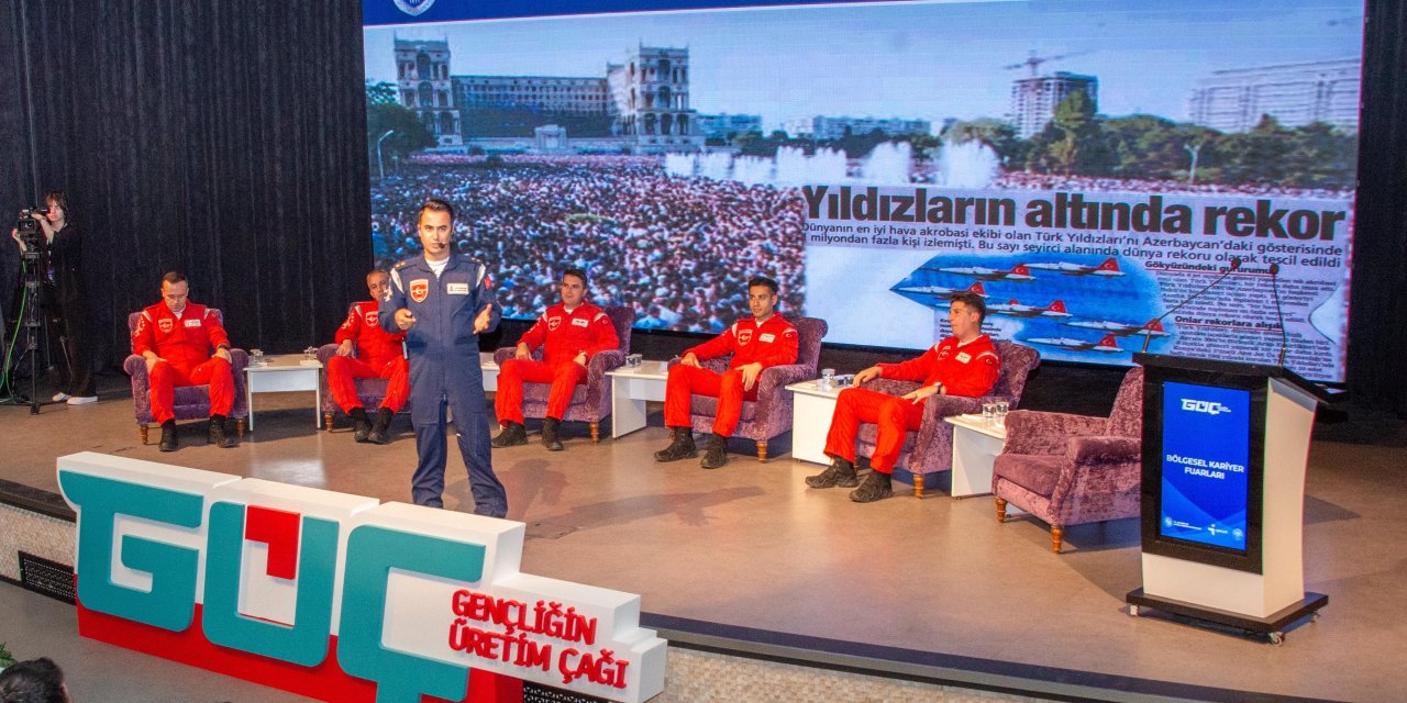 Türk Yıldızları, Konya'da öğrencilerle buluştu