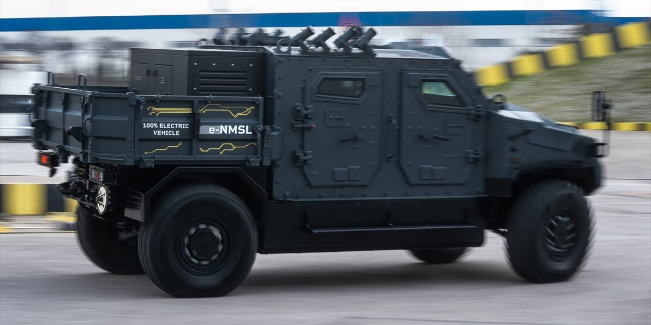 Türk zırhlılarının başarısı elektrikli araca taşınıyor