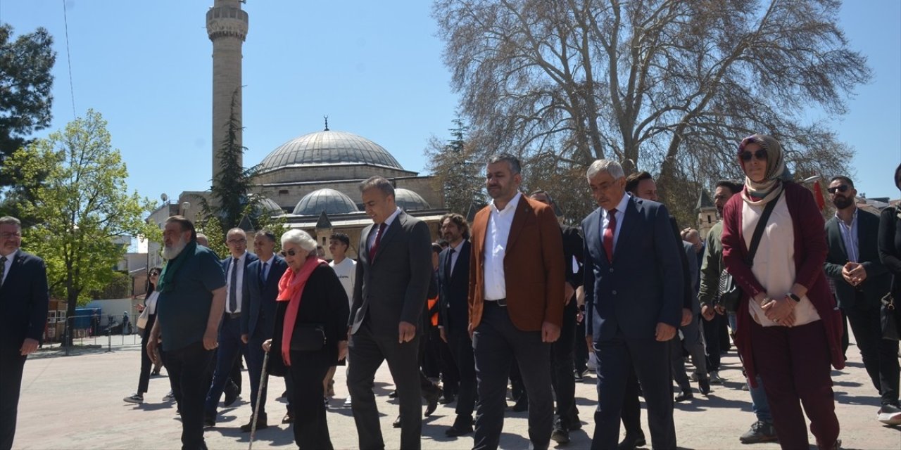 8. Uluslararası Sevgi ve Barış Yürüyüşü başladı