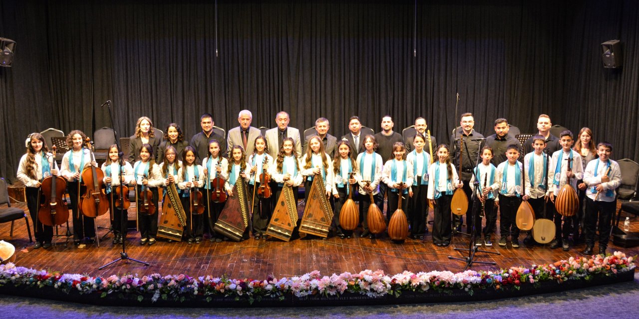 Konya'da geleceğin sanatçıları sahne aldı