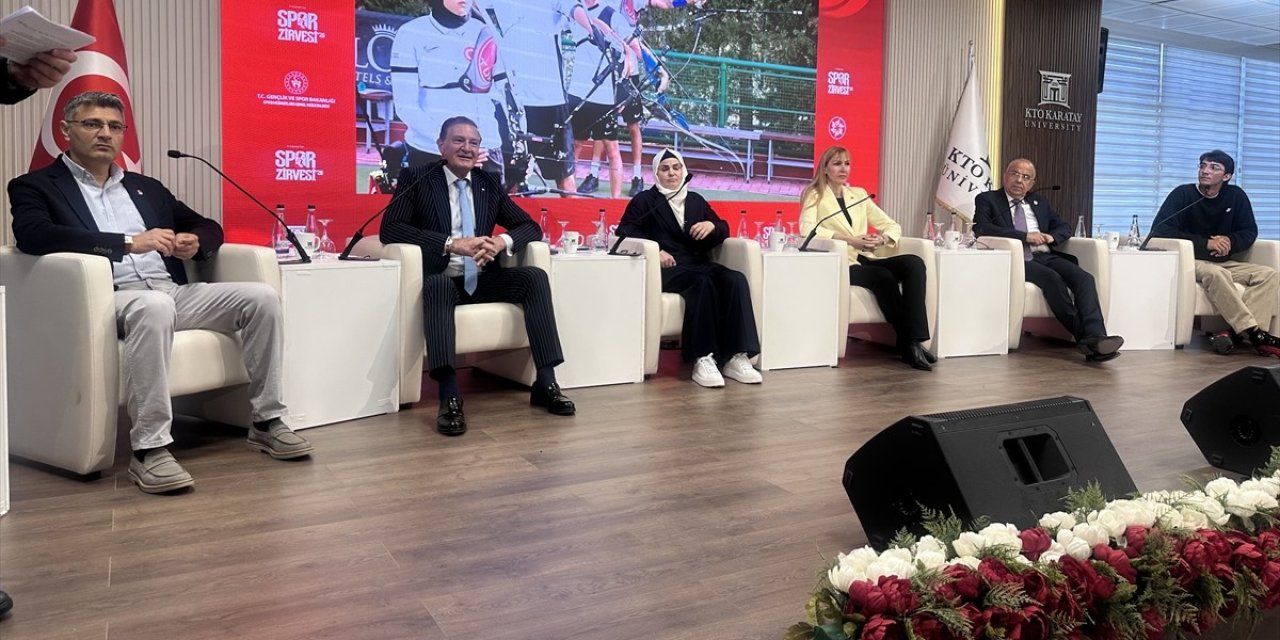 Sporun öncüleri Konya'da gençlerle buluştu