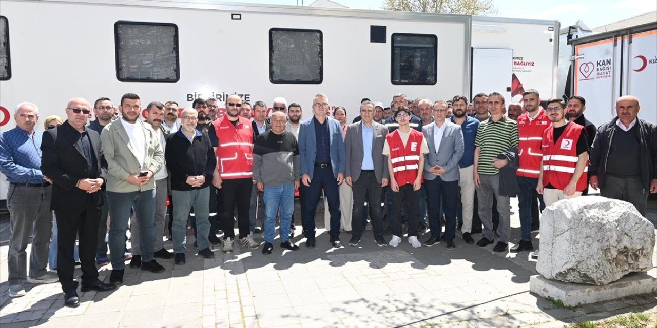 Seydişehir'de çalışanlardan kan bağışı
