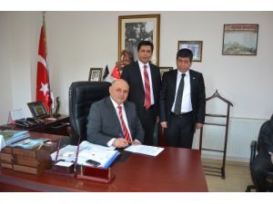 Ak Parti’den İstifa Eden Buldan Belediye Başkanı Dp’den Aday Oldu