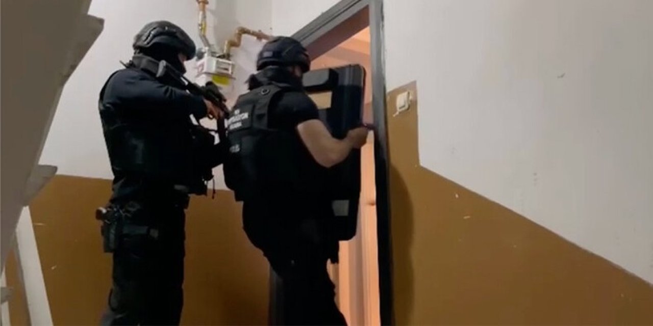 DEAŞ operasyonunda 11 zanlı yakalandı