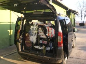 Diyarbakır'da 1 Ton 300 Kilo Esrar Ele Geçirildi