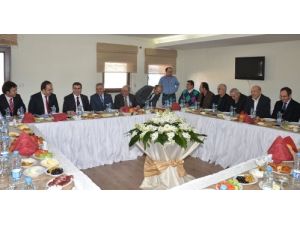 Vali Düzgün: İş Adamlarımız Büyük Bir Takdiri Hak Ediyor