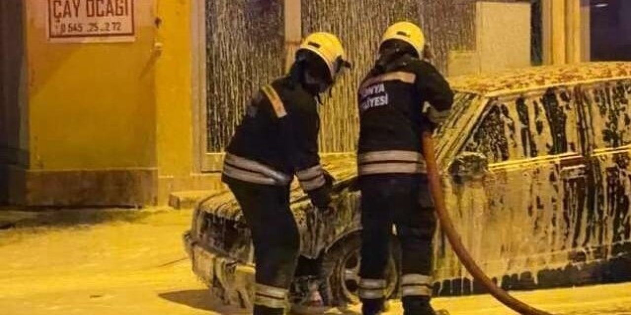 Konya'da seyir halindeki araçta yangın!