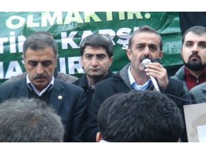 Suriye'deki Katliama Protesto