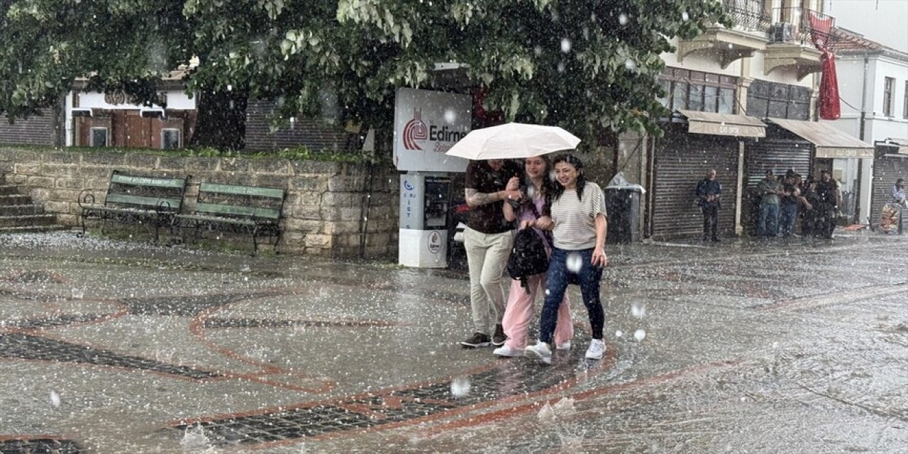 Konya dahil 9 ilde sağanak yağış ve dolu etkisini gösterdi
