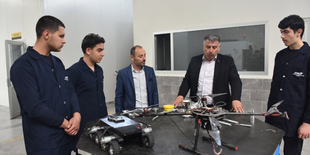Konya'da  518 öğrenciye iş garantili eğitim