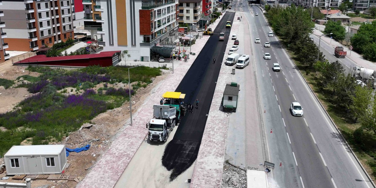 Karatay'da yol çalışmaları sürüyor