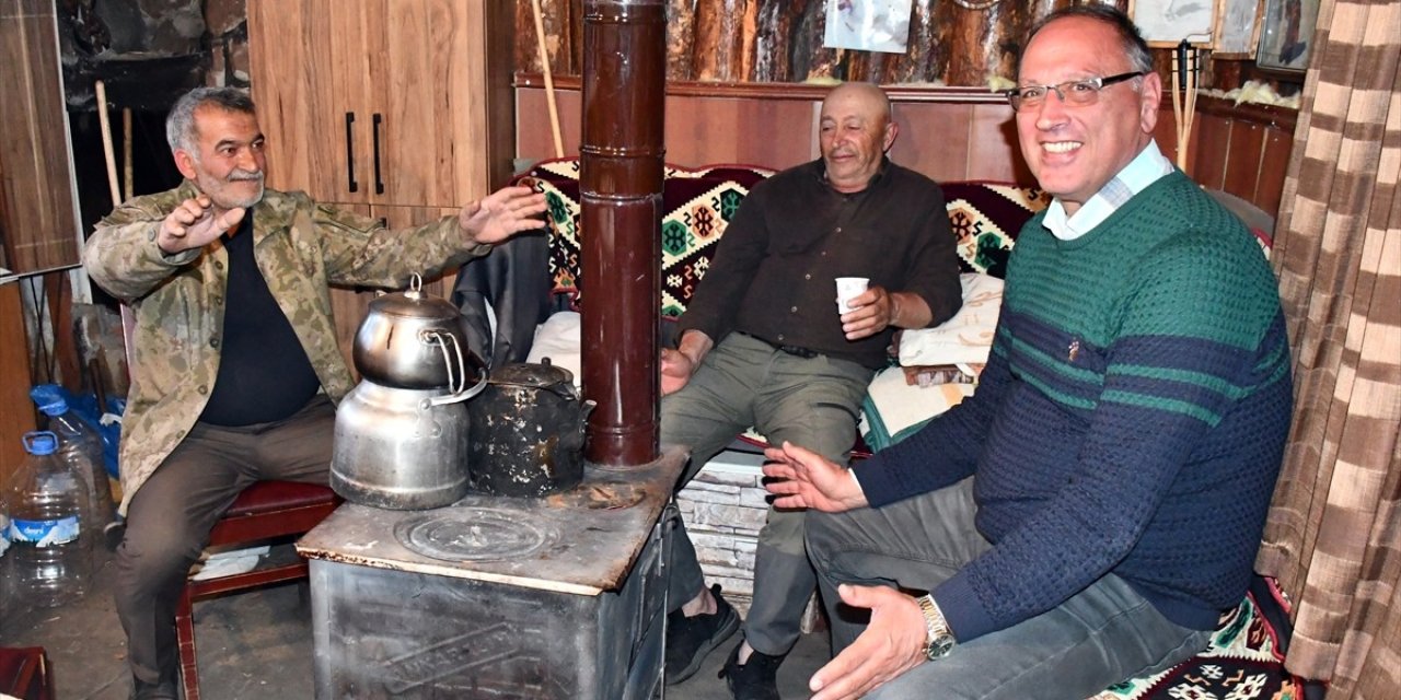 Türkiye'nin bu şehrinde yaz ayında sobalar yanıyor