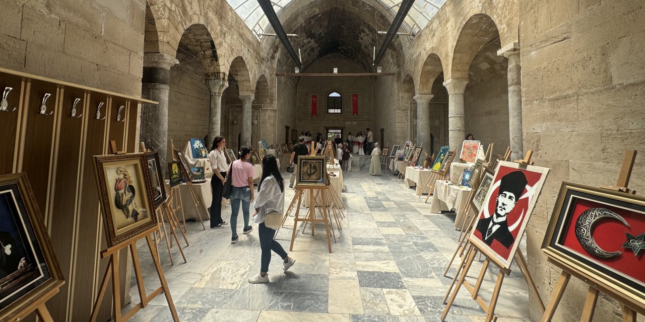 El sanatları sergisi büyük ilgi gördü