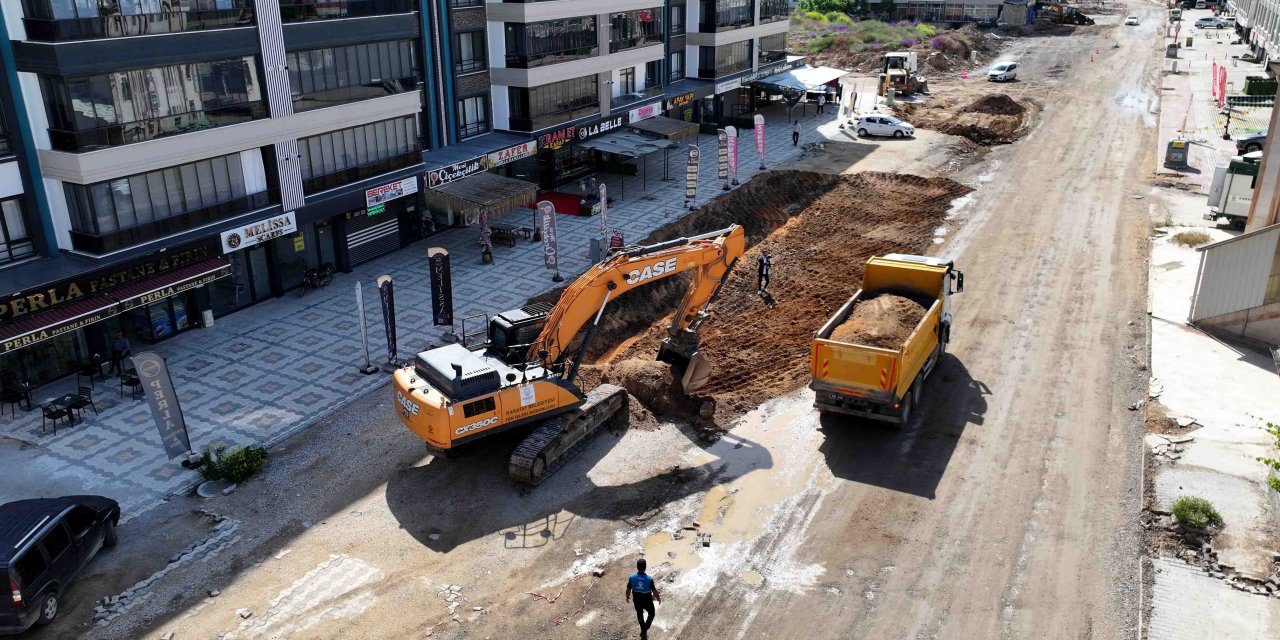 Karatay'daki 2 caddede çalışmalar başladı