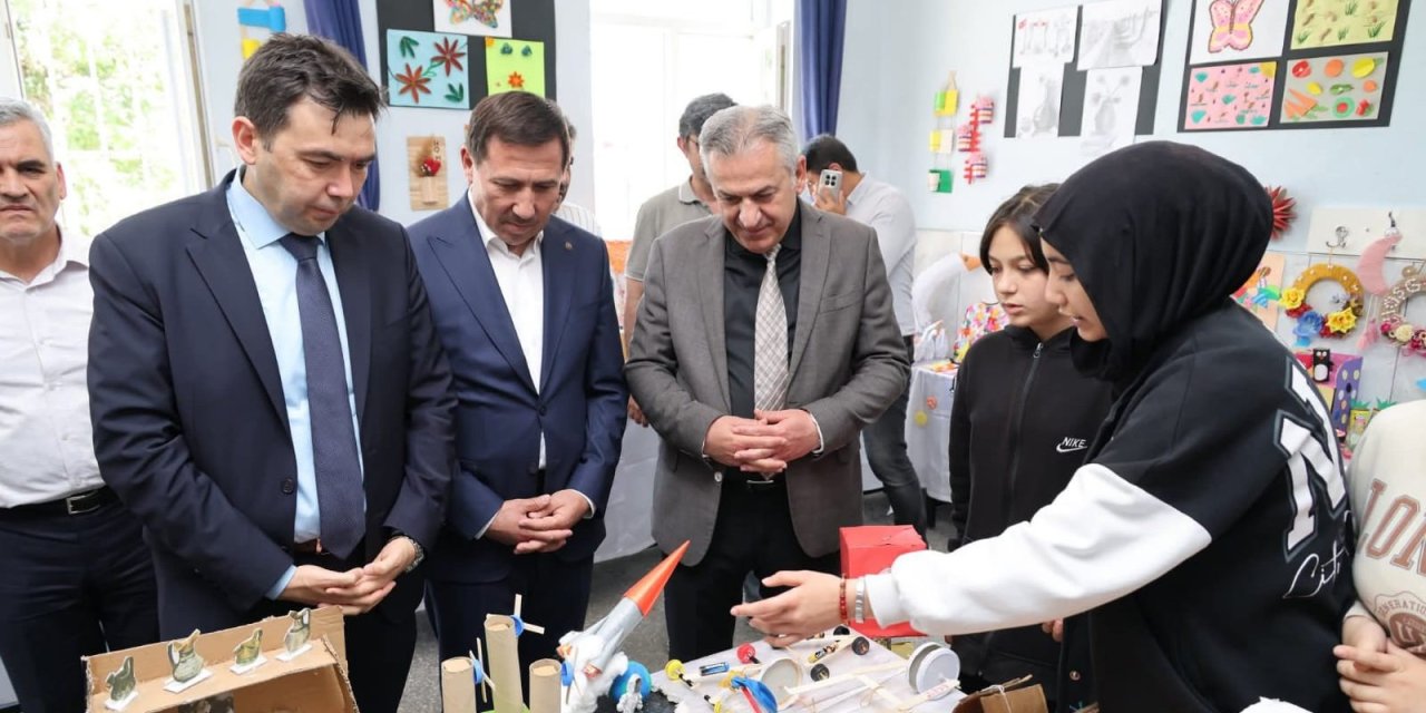 Konya'da yıl sonu sergisi beğeni topladı