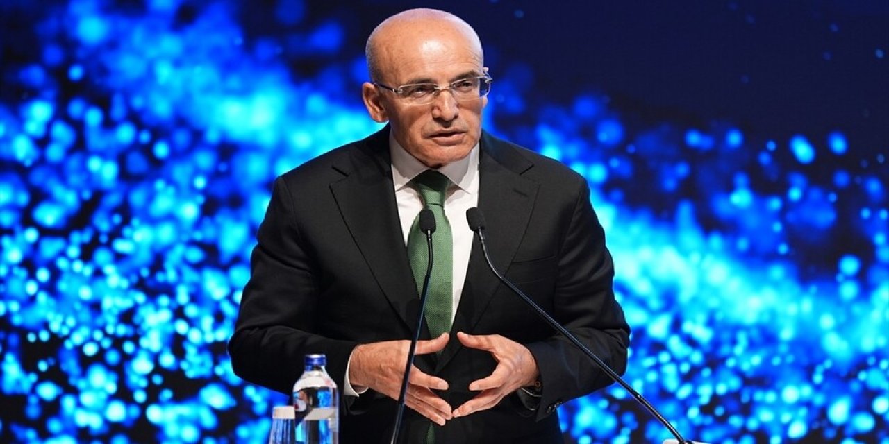 Hazine ve Maliye Bakanı Şimşek'ten dezenflasyon açıklaması