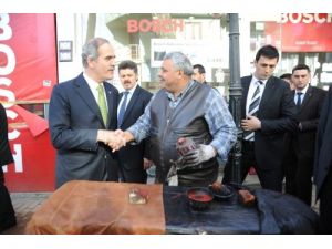 Bursa Büyükşehir Belediye Başkanı Altepe: İznik'in Başına Devlet Kuşu Konacak