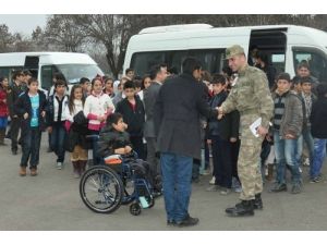 Diyarbakırlı Çocuklar Tuğgeneral Güngör’ün Konuğu Oldu