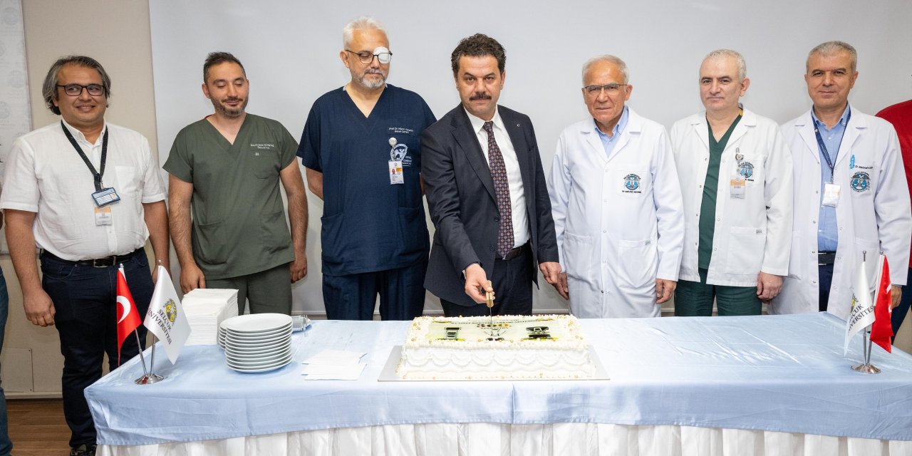 Selçuk Tıp’ta robotik cerrahi ile 300. ameliyat