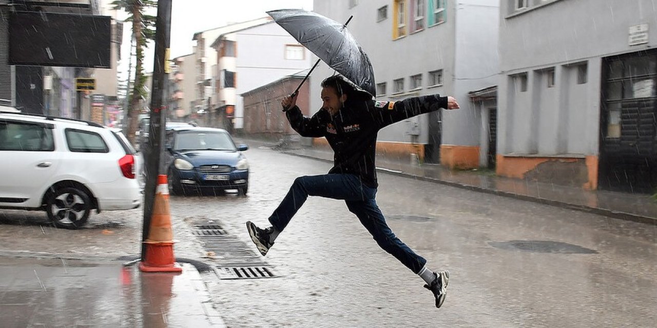 Türkiye'de geçen ay 214 şiddetli meteorolojik olay yaşandı