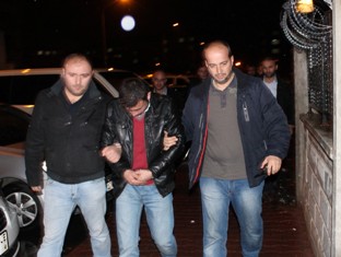 Hırsızı annesi yakalattı!