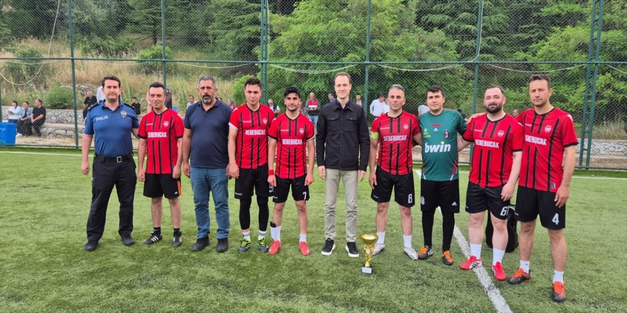 Derebucak İlçe Emniyet Amirliği şampiyon oldu