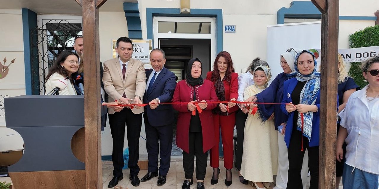 Konya'da 'Düşler Köşkü Atölye Evi' açıldı