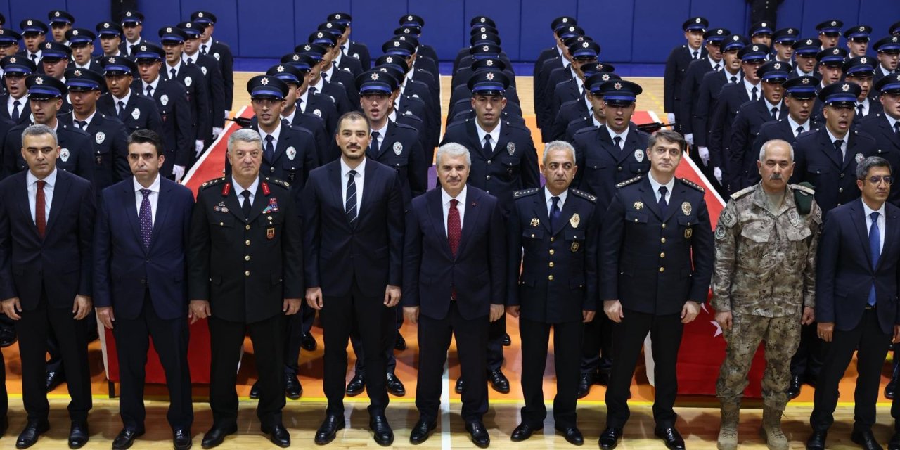 Konya'da 169 polis adayı mezun oldu