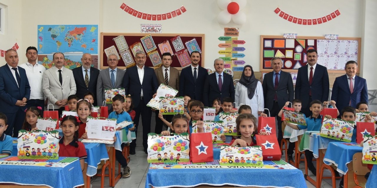 Konya'da 474 bin öğrenci karne heyecanı yaşadı