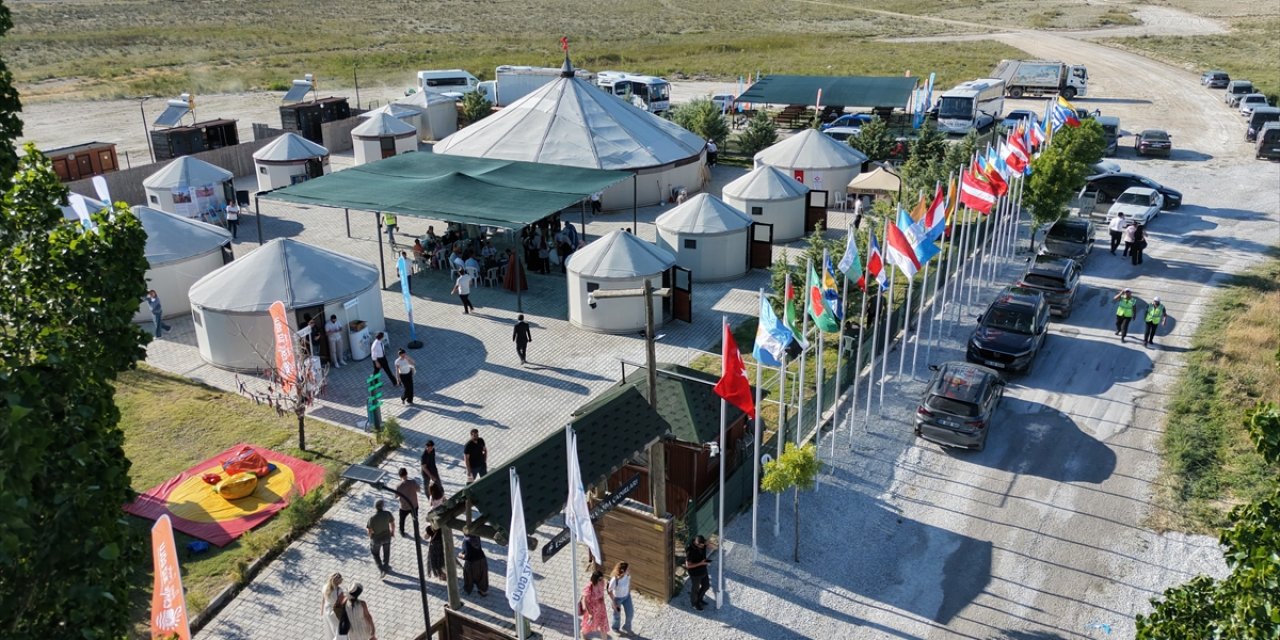 Aksaray'da Eskil Tuz Gölü Uluslararası Turizm ve Kültür Festivali başladı