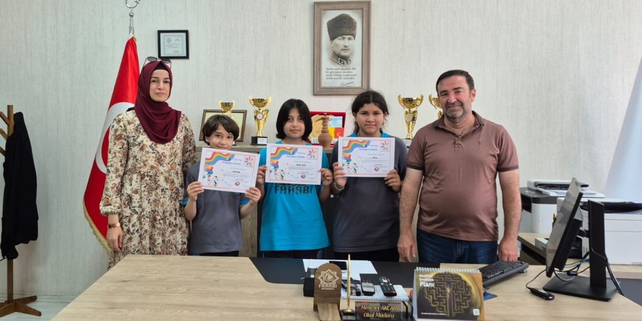 Konya'da 'Renklerin Dünyası' öğrencileri renklendirdi
