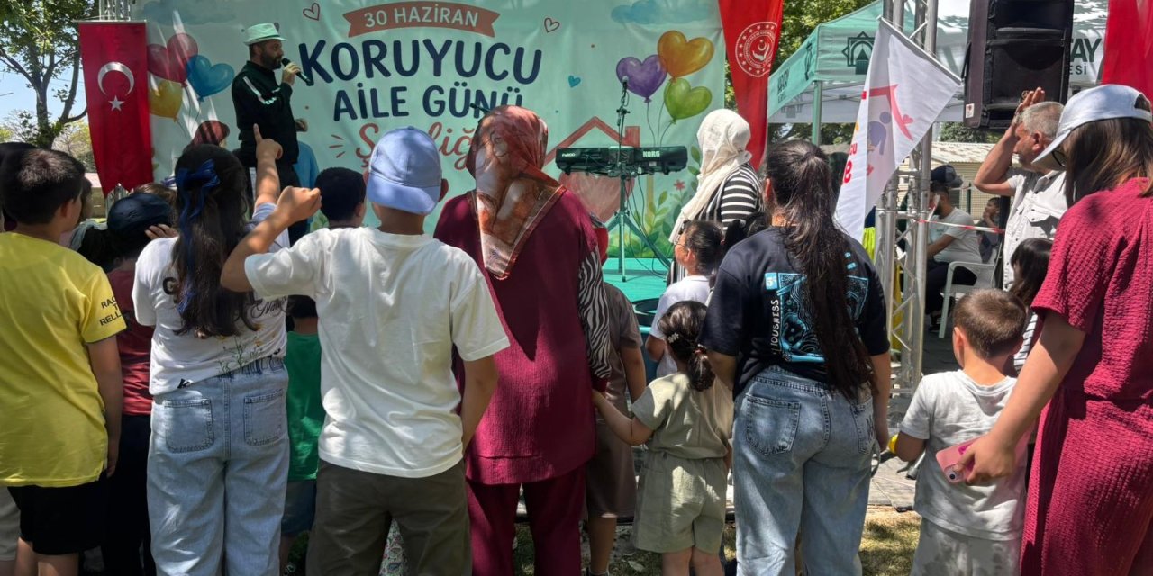 Konya'da Koruyucu Aile Günü Şenliği düzenlendi