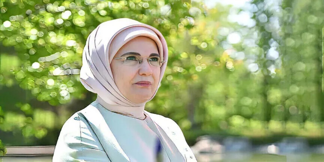 Emine Erdoğan, Srebrenitsa Soykırımı'nda hayatını kaybedenleri andı